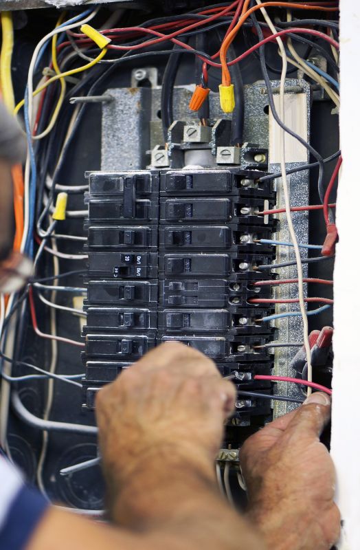 Circuit Breaker Wiring in Pasadena, CA